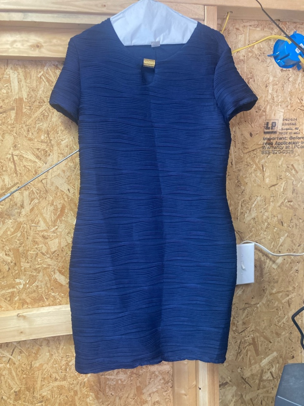MISS STAR/Navy Textured Short Sleeve Sheath Dress
